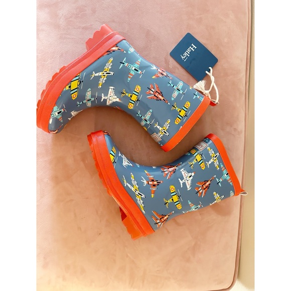 Hatley Rain Boots - Shiny Flying Aircraft - Picture 2 of 6